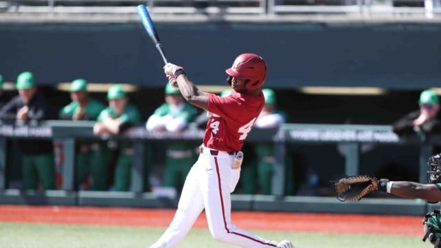 Alabama center fielder TJ McCants (44).
